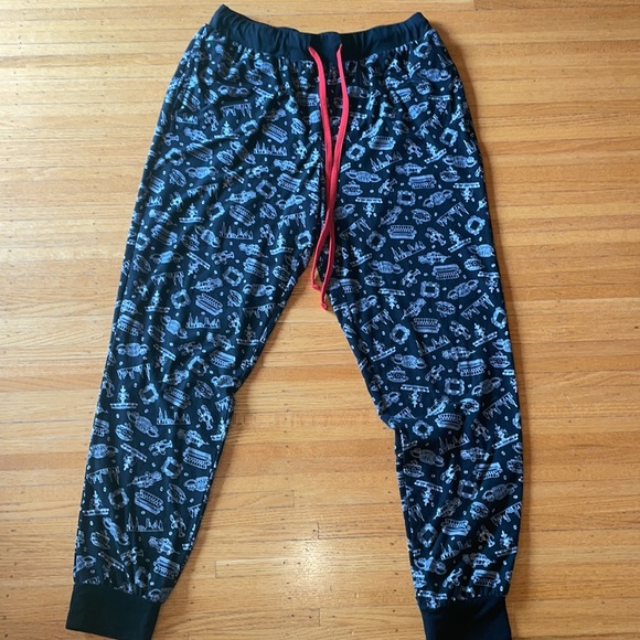 Friends Pajama set - Picture 5 of 7